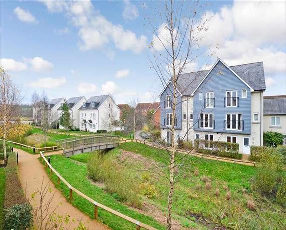 4 Bedroom Town House